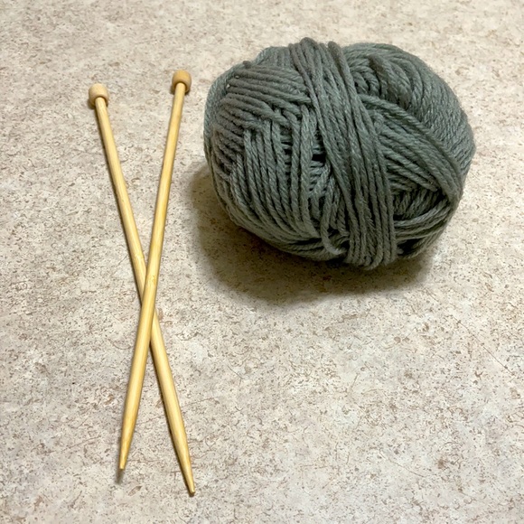 BEGINNERS WOOD 6.0 KNITTING NEEDLES & A SET OF BOYE SIZE 6.0 NEEDLES & G… - Picture 6 of 10